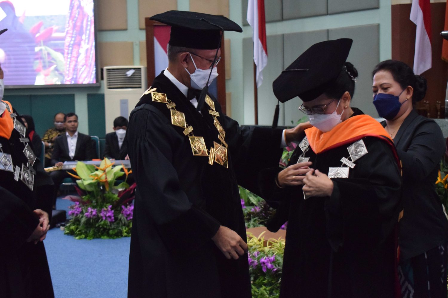 Sambutan Rektor Pada Wisuda Sarjana & Ahli Madya Semester Genap 2021/ ...