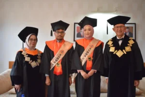 Wisudawan Terbaik - Summa Cumlaude - Institut Teknologi Indonesia